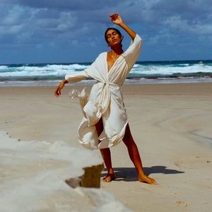 PRICE JUST REDUCED!! Avy & Co Peta Cape - Long